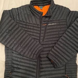 Woman’s 2X Eddie Bauer First Ascent down filled winter coat. Great condition.